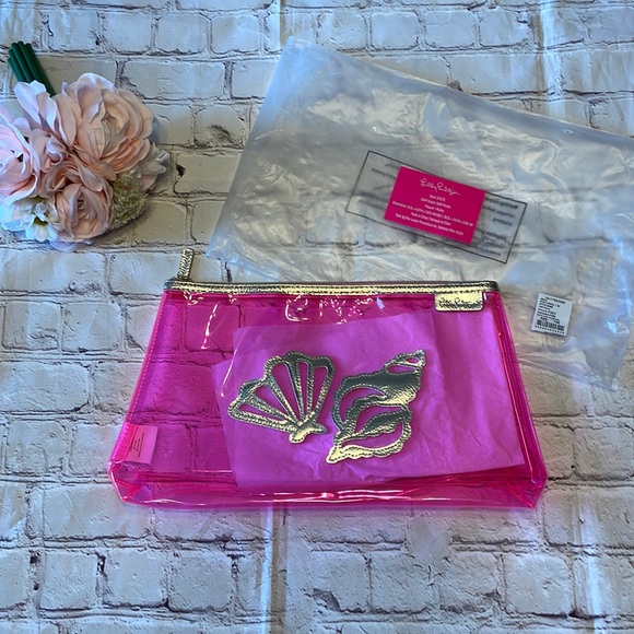 NWT Lilly Pulitzer Pink Pouch - Picture 2 of 6